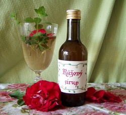 RŮŽOVÝ SIRUP 250ml