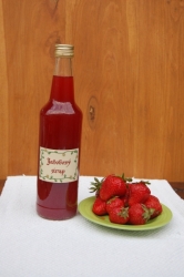 JAHODOVÝ SIRUP  0,5l