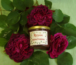 RŮŽOVÁ ZAVAŘENINA 110ml